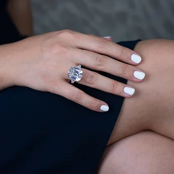 Luksusowej marki kobiety pierścień duży kwadrat AAAAA+ Cyrkon ślub kobieta kolor srebrny pierścień kwiat Urodziny biżuteria kamień kosmicznego