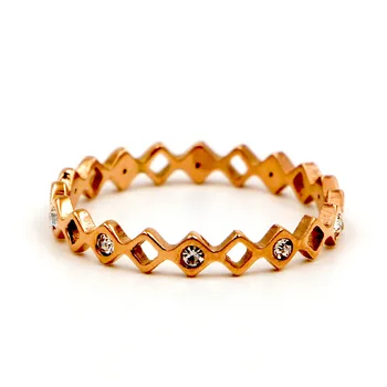 Martick elegancki pusty romb pierścienie dla kobiet moda sześciennych pierścienie różowe złoto kolor 316L biżuteria ze stali nierdzewnej R33