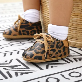 Plac sztuczna buty gumowe dno antypoślizgowe miękkie obuwie леопардовые mokasyny noworodka wysokiej jakości moda Czarna buty dla Dzieci Baby Boy Girl