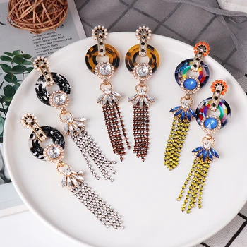 Sprzedaż hurtowa JUJIA Long Crystal Drop kolczyki dla kobiet modne kolczyki z żywicy moda biżuteria Pendientes Mujer prezenty