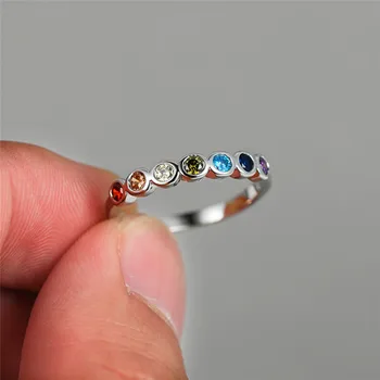 Tęczowy Gradient Cyrkon Mały Kamień Cienkie Pierścienie Dla Kobiet Ślubne Biżuteria Moda Vintage Kolor Srebrny Pierścień Kryształ Wielokolorowy