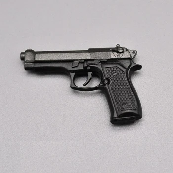 W przypadku 1/6 żołnierska Beretta M92F zabawkowy model pistoletu nadaje się do 12 calowych męskich i żeńskich dla lalek