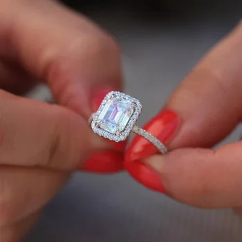 Wyrafinowany Kolor Srebrny Pierścień Dla Kobiet Prostokąt Duży Biały Kamień Cyrkon Pierścień Ślub Zaręczyny Biżuteria Prezent