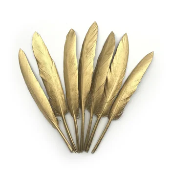 10 szt./paczka ładnie распыленное złote gęsie pióro DIY biżuteria akcesoria dekoracyjne złote piękne pióra