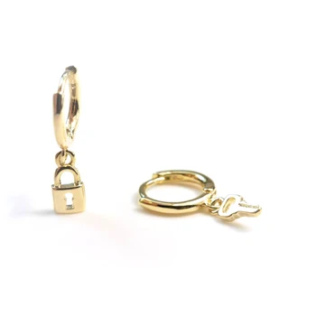 Asystent asymetryczny klucz zamek kolczyki hoop kolczyki dla kobiet luksusowe małe złote srebrne błyszczące kolczyki 925 srebro prezent biżuteria kolczyki