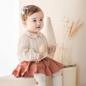 Koreański jesień nowy styl z długim rękawem dla dzieci koszula haftowane lalka kołnierz koszulki Dziecięce krótki płaszcz dziewczynka