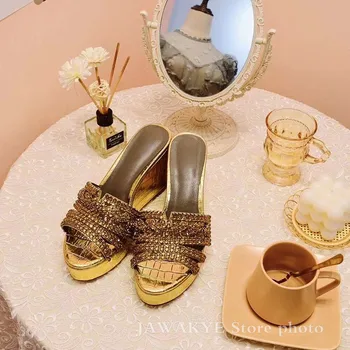 Letnie luksusowe rhinestone Klin kapcie kobiety Bling Bling wysoki obcas platforma muły Kryształ obuwie plażowe kobiety 2020 nowe sandały