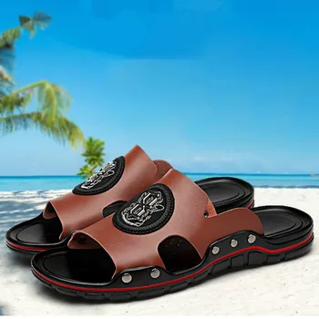 Nowe wysokiej jakości męskie pantofle męskie casual klapki ze skóry naturalnej antypoślizgowa plażowe sandały luksusowe uliczne kapcie handmade