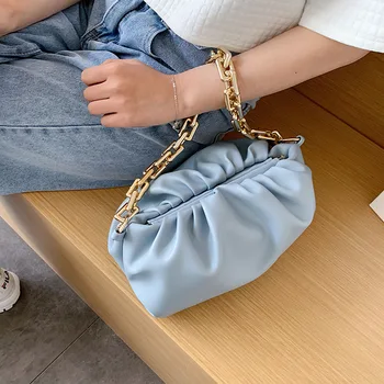 Luksusowy projekt torby kobiety torba 2021 nowa moda złoty łańcuch dźwigać plisowane sztuczna skóra chmura kopertówka damskie portfele