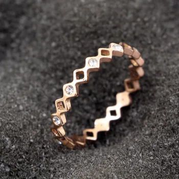 Martick elegancki pusty romb pierścienie dla kobiet moda sześciennych pierścienie różowe złoto kolor 316L biżuteria ze stali nierdzewnej R33