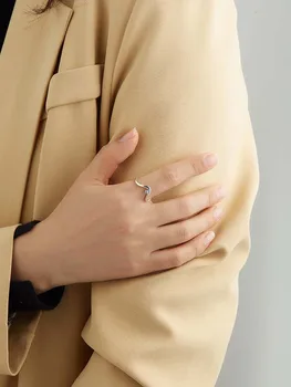PFHOO 925 srebro biżuteria minimalistyczny pierścionek zaręczynowy nieregularne fale jasne CZ palec pierścień kobiet prezent Walentynki