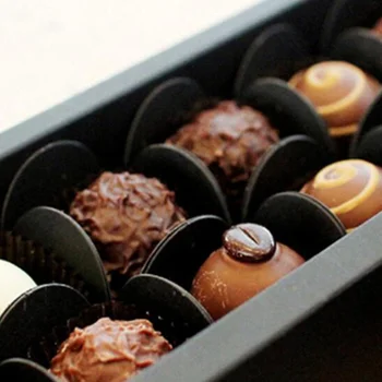 200szt czekoladowe opakowania czekolady papier cukierki filiżanki podajnik papieru deser czekoladowy podstawa opakowania panewki na urodziny wesela (Bl