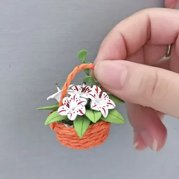 1/12 domek dla lalek miniaturowe akcesoria mini lilia kwiat koszyk symulacja trawa model zabawki do dekoracji domu Lalek