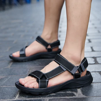 Męskie sandały 2020 letnie gladiatorów męskie uliczne plażowe buty rzymskie męskie casual japonki modne klapki na płaskiej podeszwie plus rozmiar 45