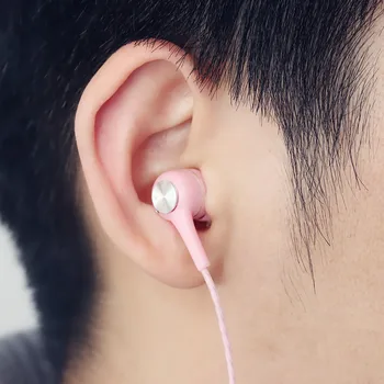 Przewodowe słuchawki 3,5 mm douszne słuchawki z mikrofonem regulacja głośności muzyczny zestaw słuchawkowy do Samsung Galaxy S10 S9 S8 S7 huawei smartfon
