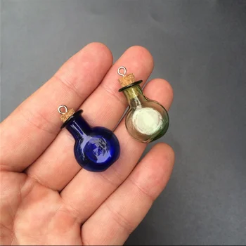 Spłaszczone, okrągłe mini butelki szklane z metalowym oczkiem korki DIY małe artystyczne słoiki słodkie prezenty butelki zawieszenia mieszane 7 Kłos