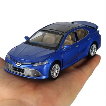 Wysoka imitacja 1:32 Camry alloy pull back model samochodu,6-drzwiowy projektowanie,symulacja dźwięku i światła zabawki,bezpłatna wysyłka