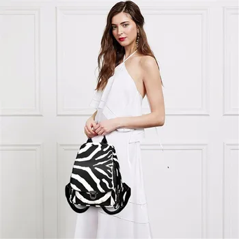 Zebra Pattern skóra naturalna mały plecak dla kobiet 2020 Nowa moda elegancki Mochila Teenage Girls casual torba podróżna na ramię