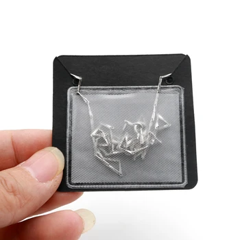 Sprzedaż hurtowa 100 szt./lot torby z tworzyw sztucznych 4.2x3.7 cm kwadratowy Self-Stick projekt opakowania dla naszyjnik karty biżuteria DIY akcesoria